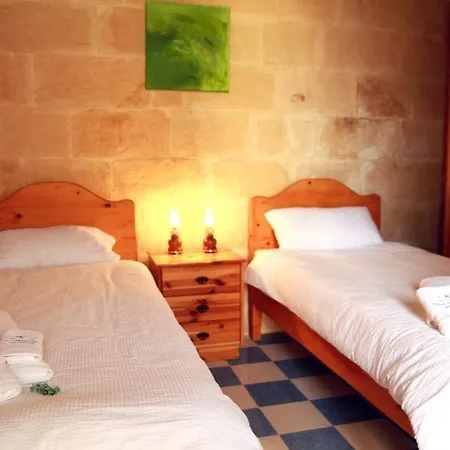 Jimmy's Farmhouse Gozo Kerċem