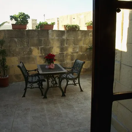 Jimmy's Farmhouse Gozo * Kerċem