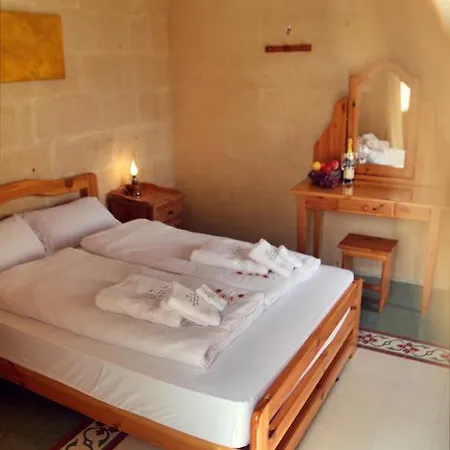 Jimmy's Farmhouse Gozo * Kerċem