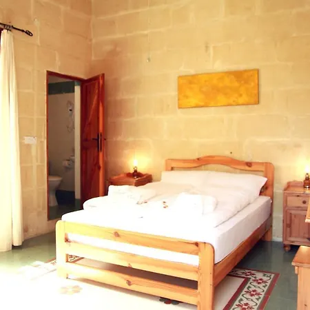 Jimmy's Farmhouse Gozo Kwatera prywatna Kerċem