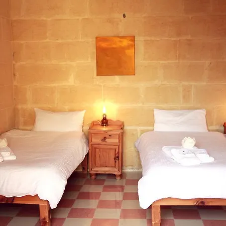 Jimmy's Farmhouse Gozo * Kerċem