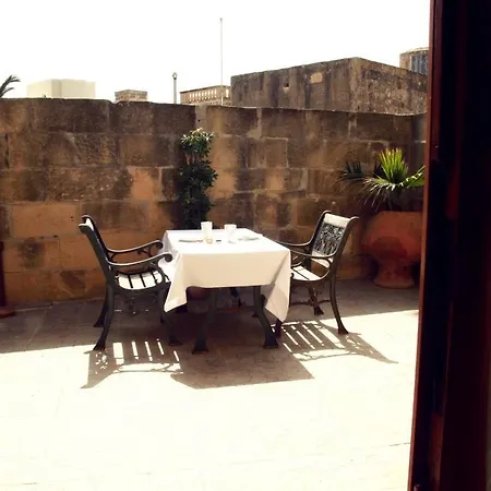 Jimmy's Farmhouse Gozo * Kerċem